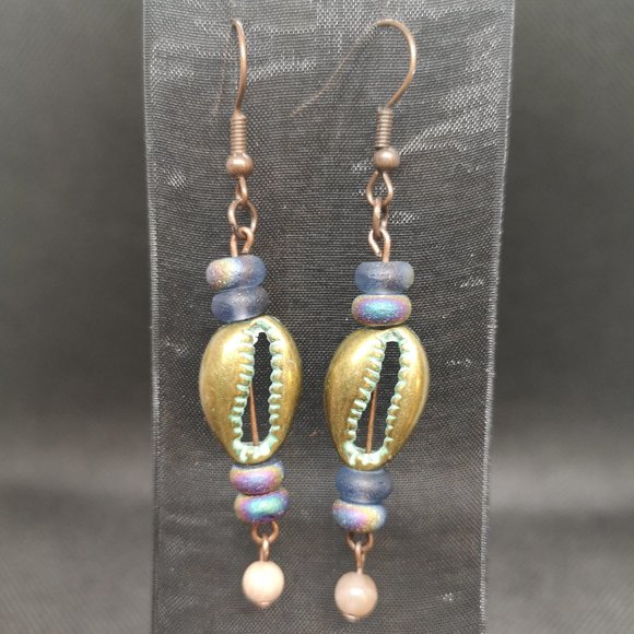 NEW - Handmade One-of-a-Kind Seashell Earrings with Sunstone & Glass Beads - Picture 1 of 3